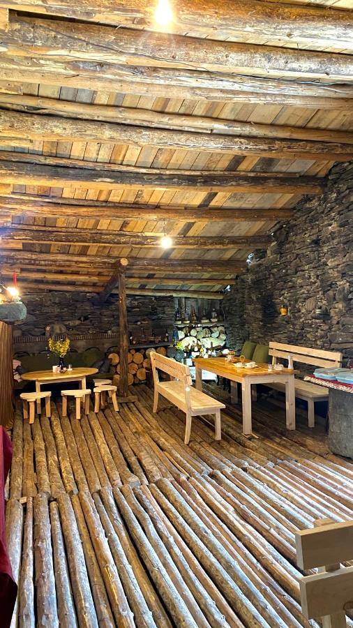 ホテル Ushguli 12 Century エクステリア 写真